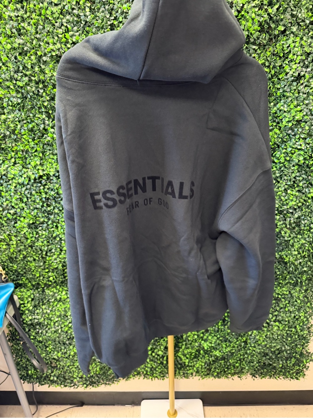 Fear Of God Essentials Hoodie in Black - Size XL - Picture 4 of 15